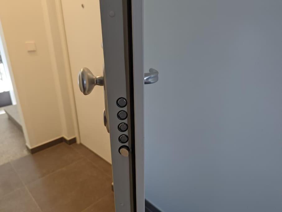 Apartment Refurbished 1br In Limpertsberg *